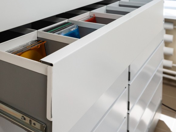 Ящик выдвижной с разделителями